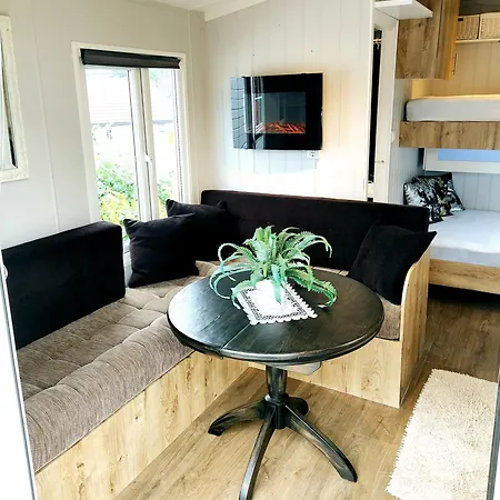 Microhouse Leknes In Lofoten Exterior photo